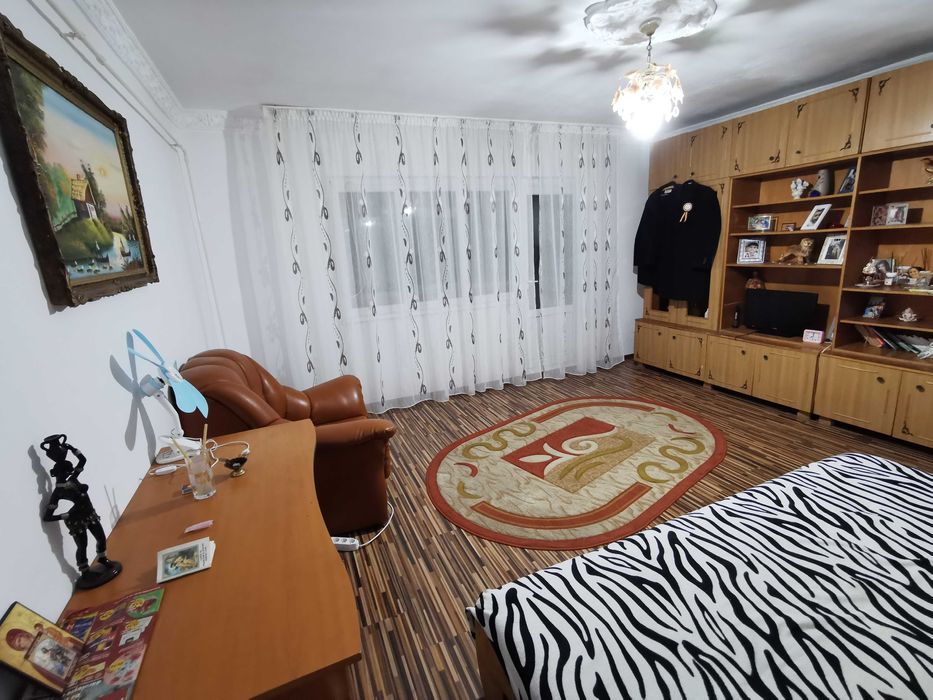 Vând apartament 2 camere spațios oraș Ianca, Brăila