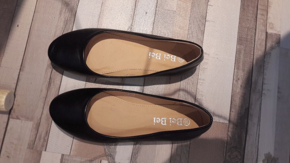 vand pantofi fetite, papucei de casă si sandale nr.34 si 35