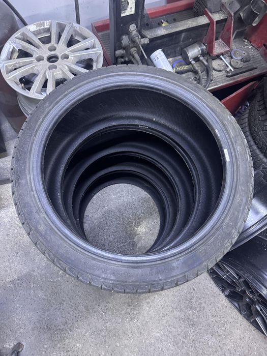 Шины  235/40/19 Липучка