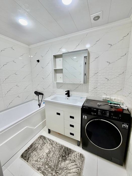 Sergile moshina bozori yonida kvartira bor srichna