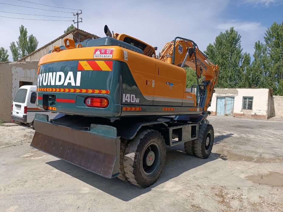 Hyundai W140 Ekskavator