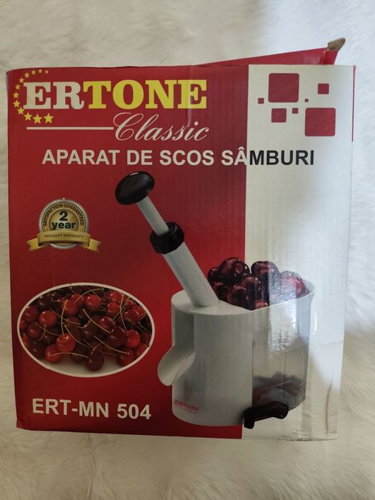 Aparat de scos sâmburi
