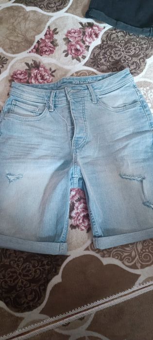 Продавам къси дънки