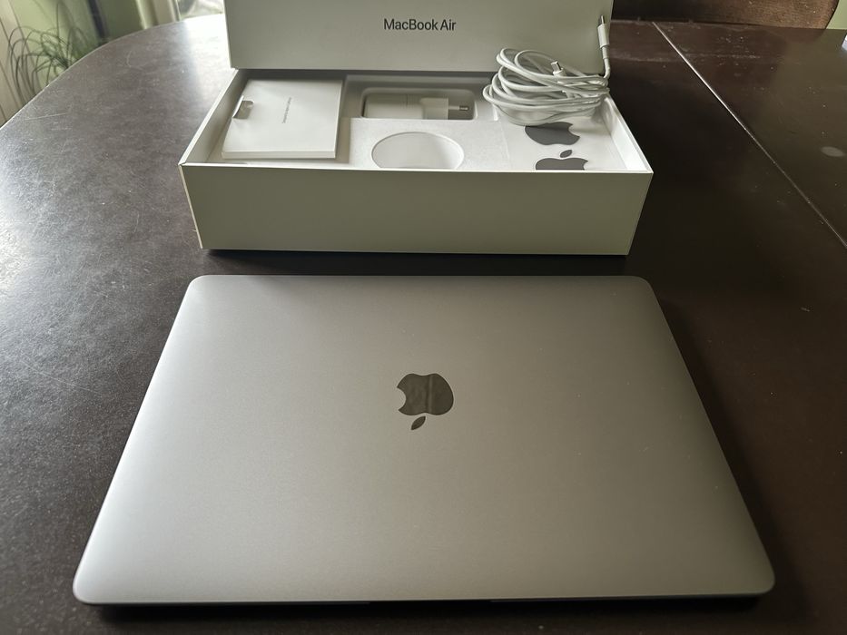 Macbook Air M1 13/8/256