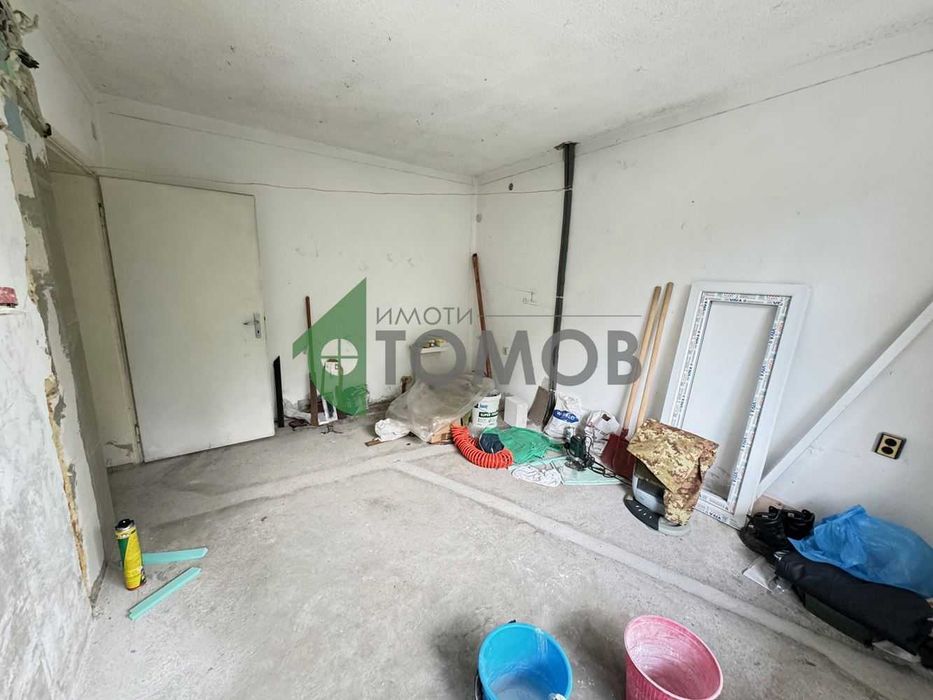 Продава се Къща в с. Белокопитово, Област Шумен - 326 кв.м за 391 €/кв.м - Снимка #12