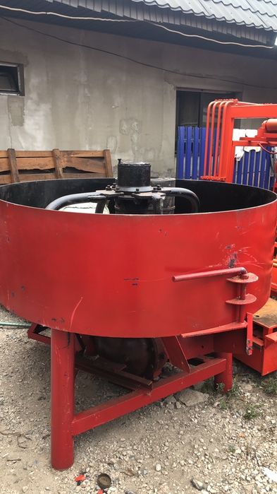 Вибропресс для производства брусчатки и сплитерных блоков