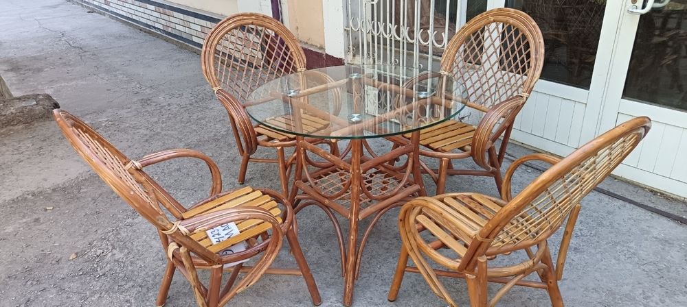 Stol stul tabiy qora toldan yasalgan