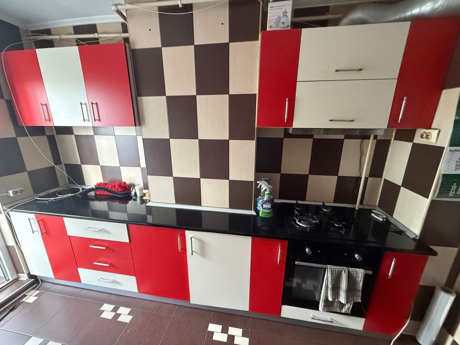 Vand apartament Floresti