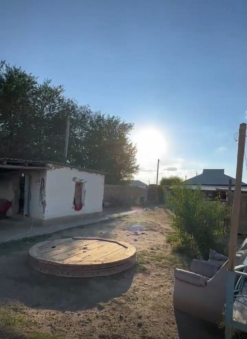 Продается дом с земельным участком