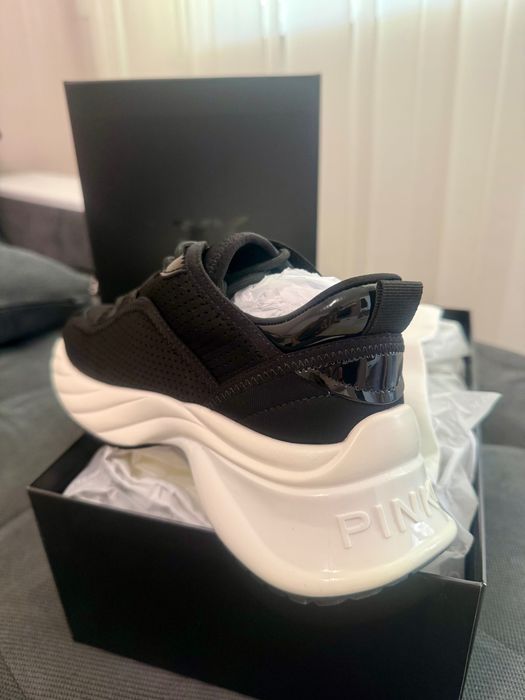 Сникърси PINKO Ariel 10