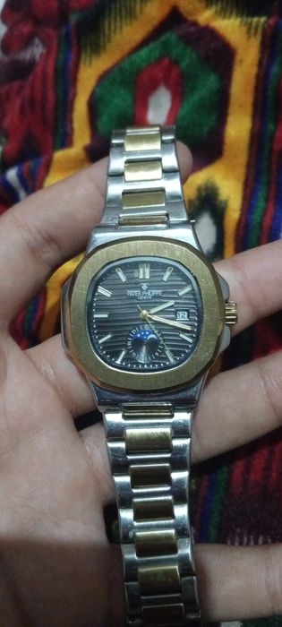 Soat sotiladi Patek Philippe