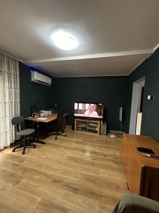 Apartament cu 3 camere decomandate de vanzare