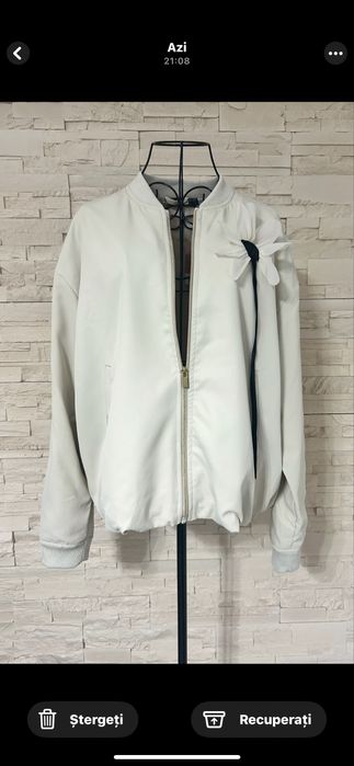 Bomber Esmera, crem, superb.