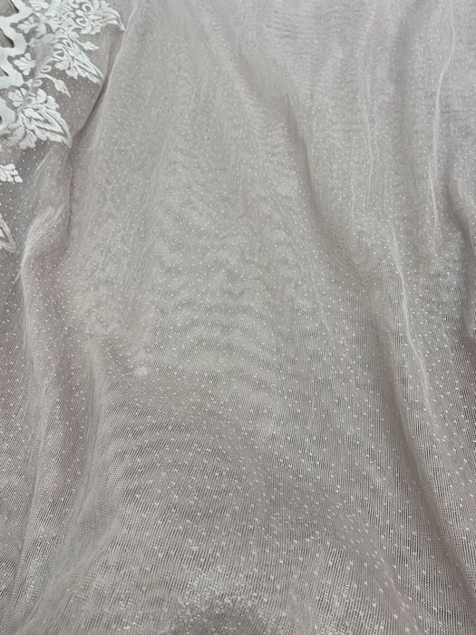 Продам комплект тюлей и штор