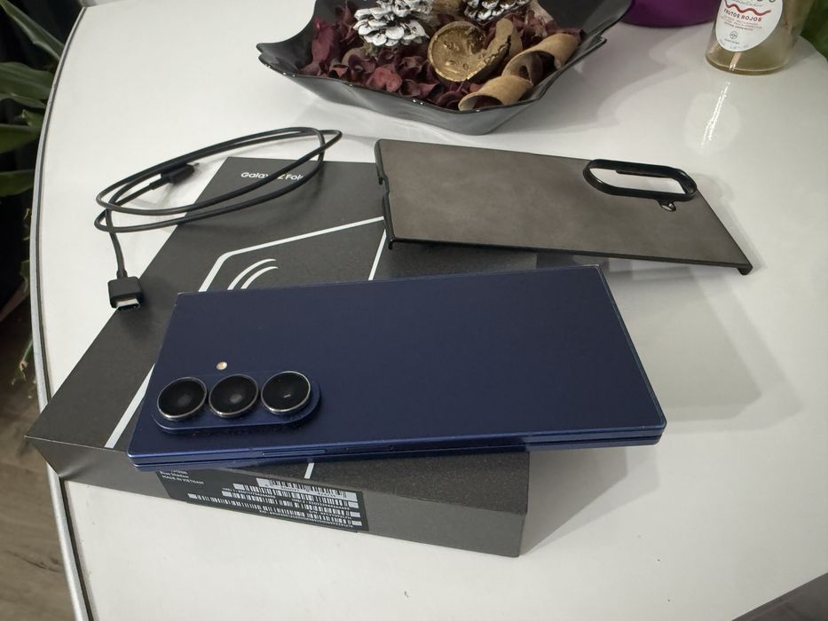 Samsung Z Fold 7 512gb, blue, full box, factura ( iphone 16, 17, s26 ultra)