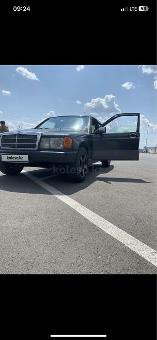 Продам Мерседес 190 автомат 2,0