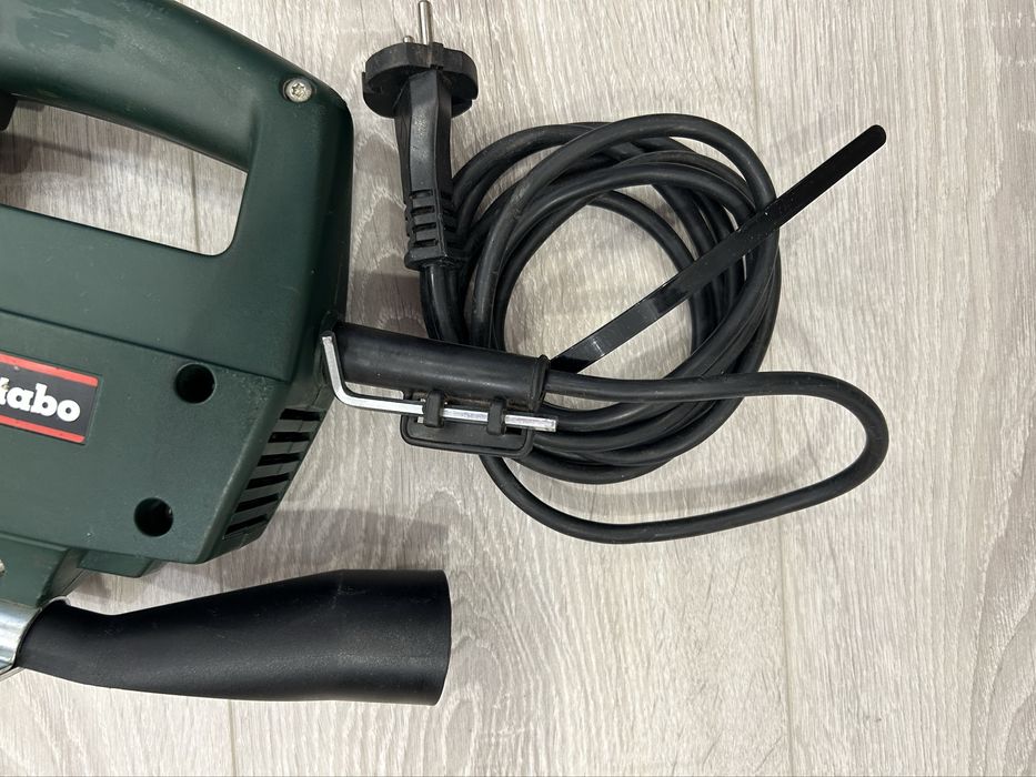 Зеге Metabo St EP455 с регулиране на оборотите[прободен/махален трион]