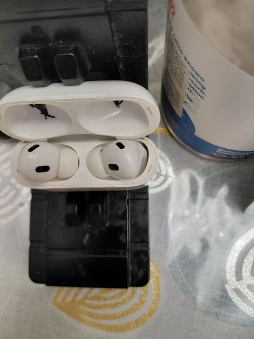 Продам наушники оригинал Apple AirPods