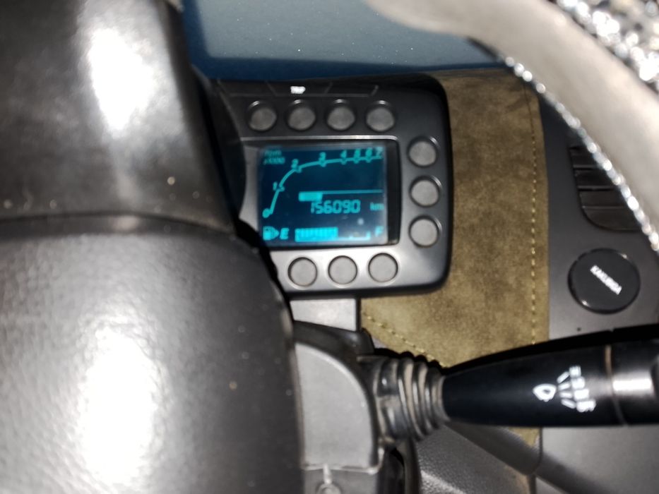 Продам автомашину автомат SPARK