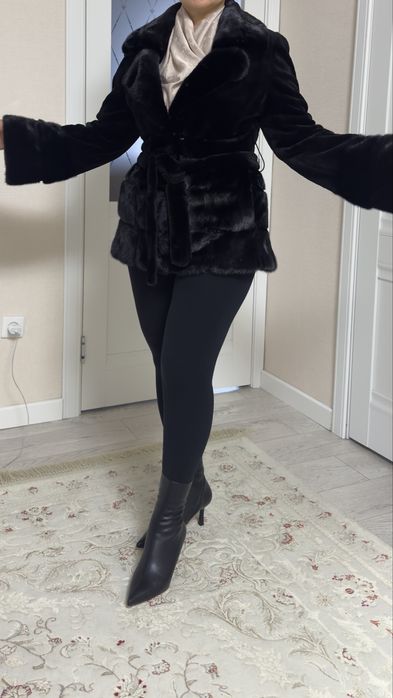 Норковая  шуба 44 размера