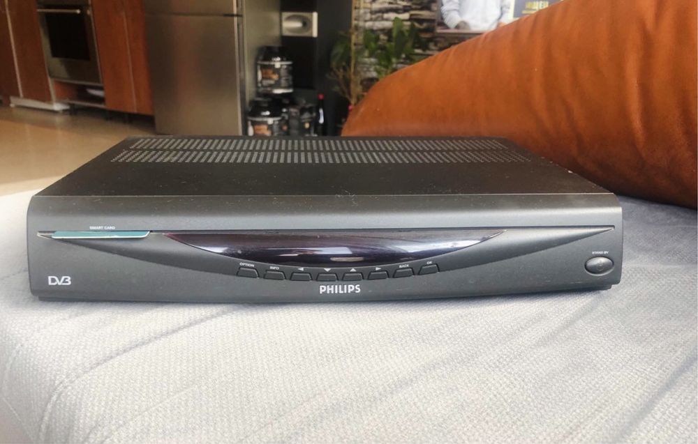 Приемник Philips DSR 2101