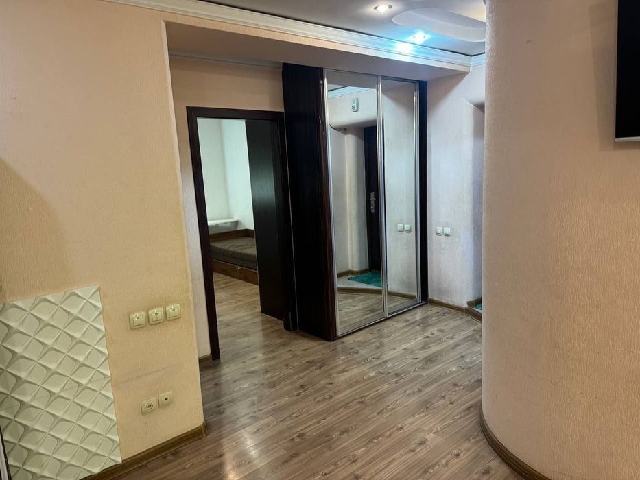 Ц5 ЦЕНТР 3/2/4 70m2 Алайский Базар  МЕТРО-Абдулла Кадыри Площадь-70m2