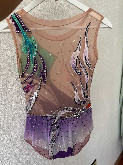 Трика за художествена гимнастика