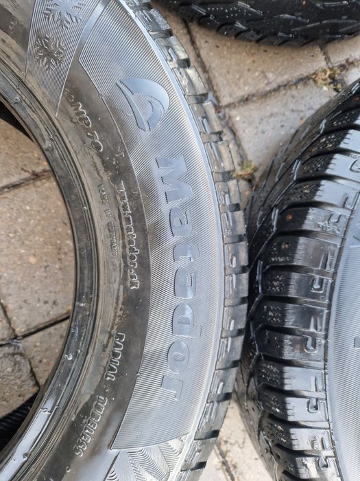 Продам шины б/у зимние, 4 шт