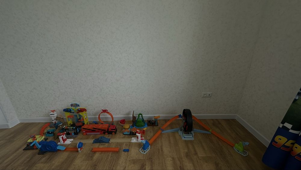 Продам хот виллос игрушки