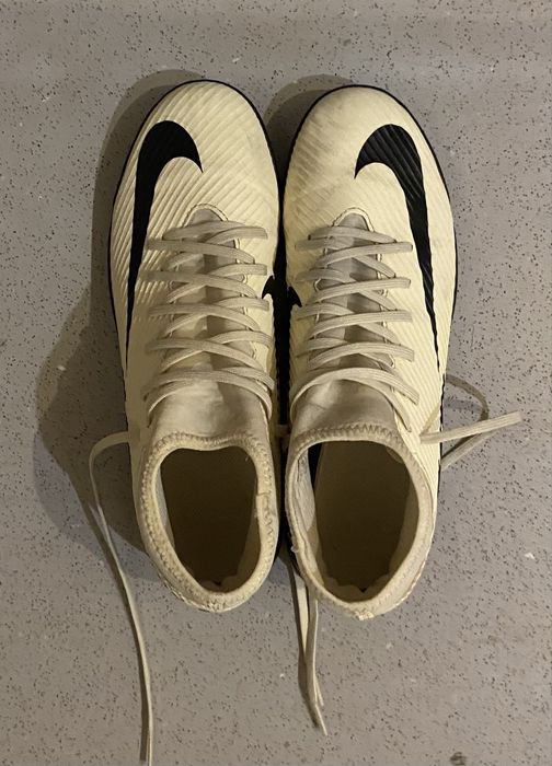 Футболни обувки Nike Mercurial