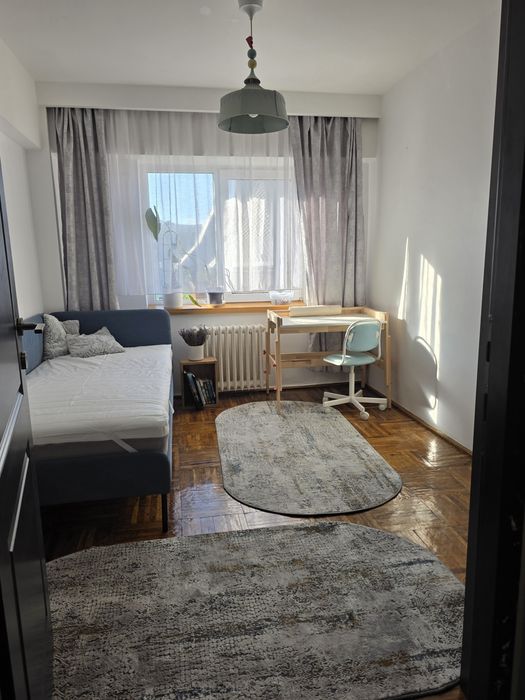 Închiriez apartament 2 camere decomandat, zona Mall -Grivița