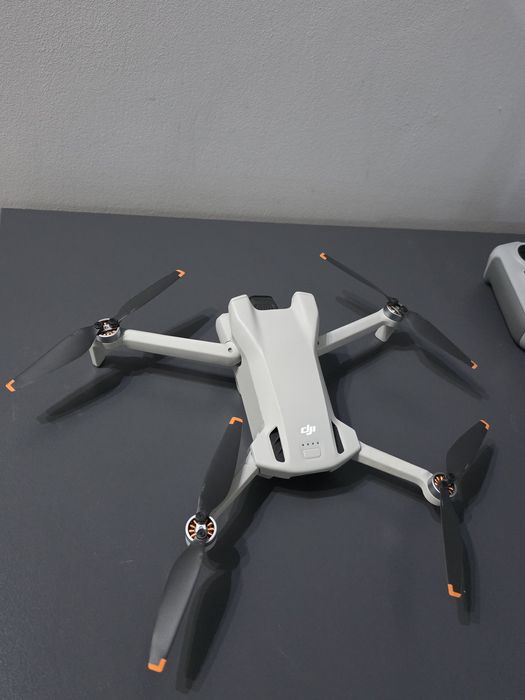 DJI Mini 3 Fly More Combo (DJI RC) | Гаранция и Каско до 16.12.2026