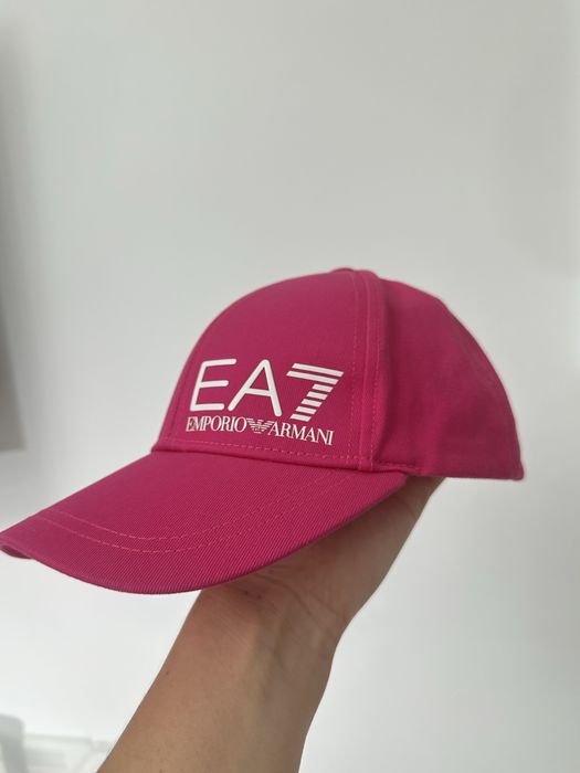 Женская бейсболка Armani EA7 . Лето.