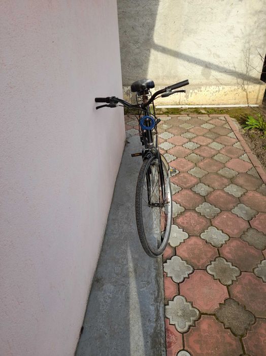 Vand bicicleta pentru adulti