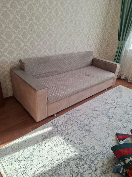 Продам Диван в отличном состоянии
