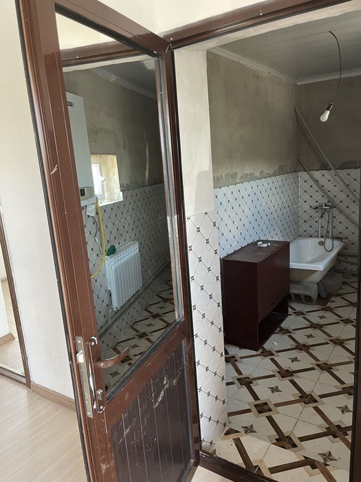 Үй сатылады 3 бөлмелі