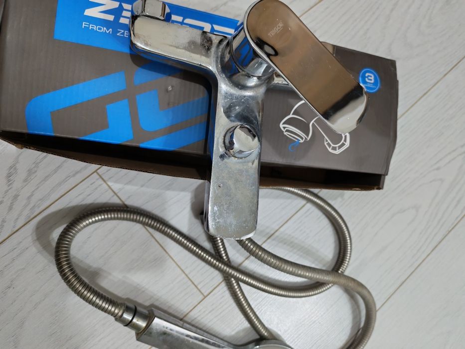 Смеситель Тригор в комплекте