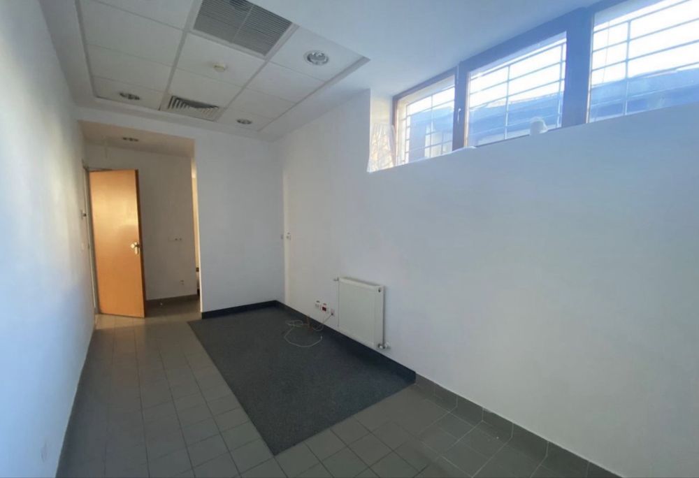 Spatiu comercial 182mp