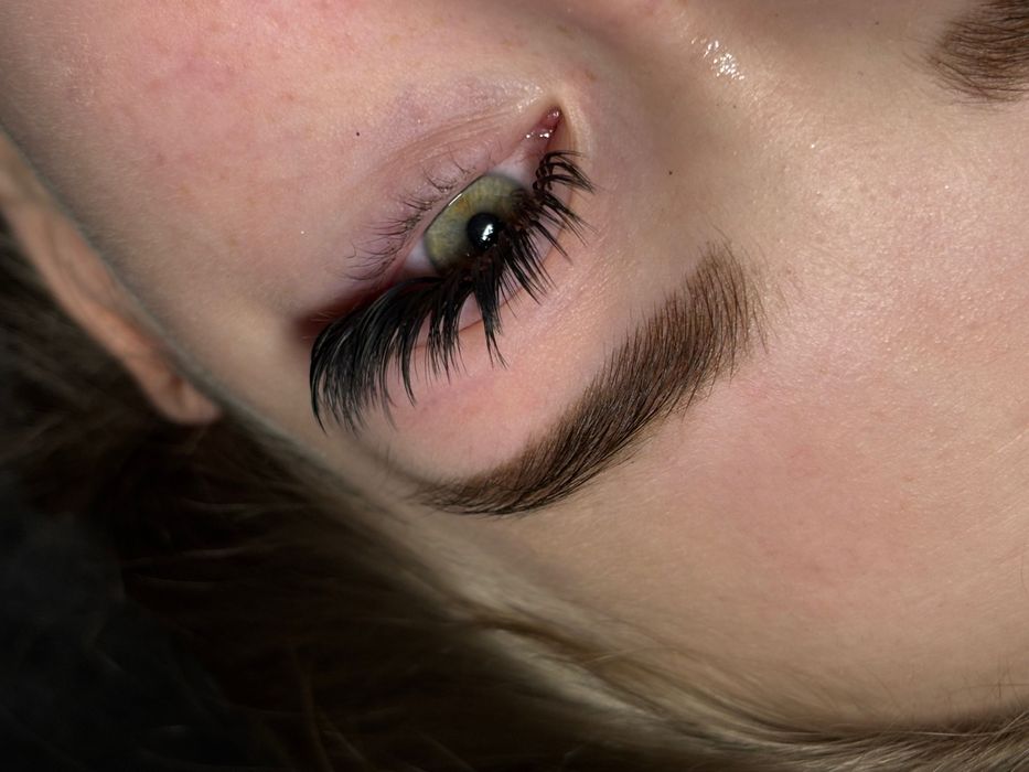 Удължаване На мигли  / Миглопластика