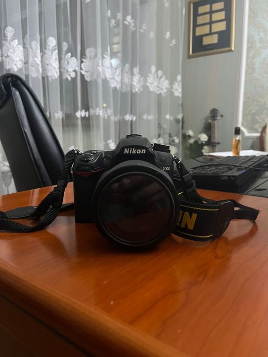 Nikon D7000 в хорошем состоянии