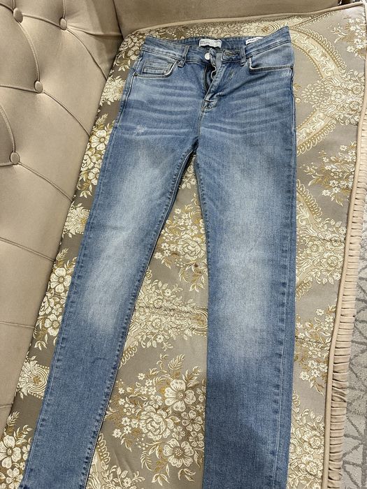 Новые джинсы colins