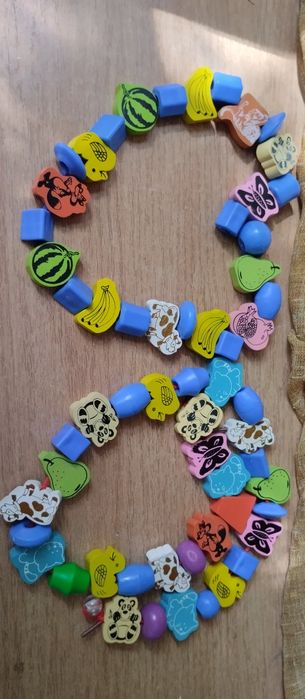 Игрушки детские, развивающие, деревянные.