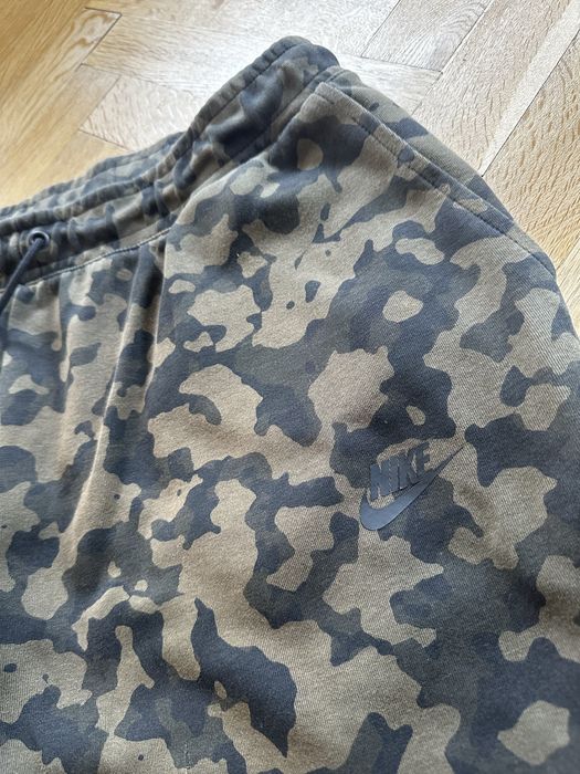 Nike tech fleece green camo xxl 2xl Оригинално!