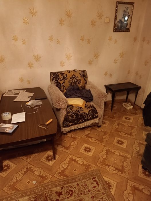 Диван. кресло и шкаф