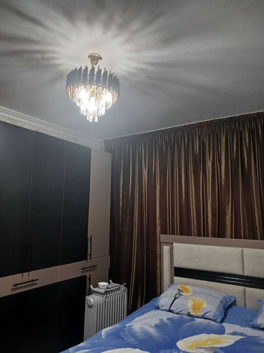 Fruzne massiv Navruz to'yxona yonida 2 xonali uy sotiladi