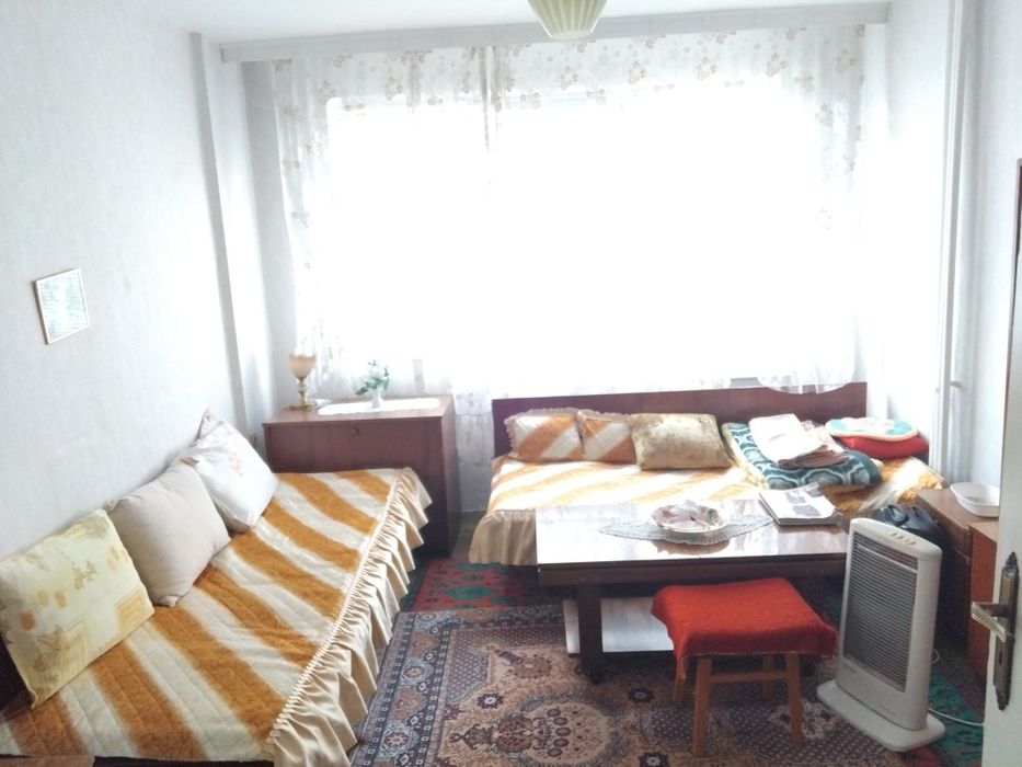 Продава се Тристаен апартамент в Ямбол, ОУ П. Р. Славейков - 92 кв.м за 1774 €/кв.м - Снимка #3
