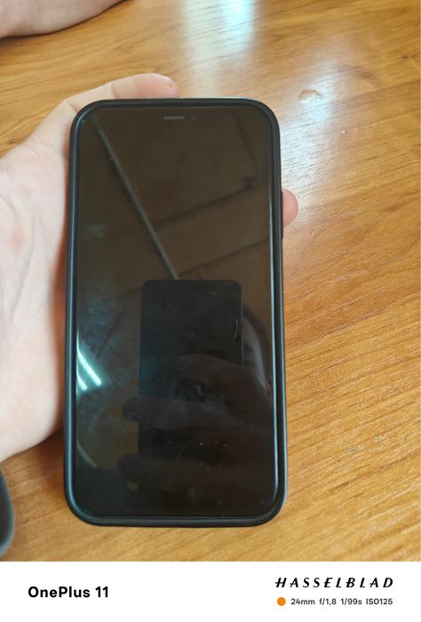 Iphone 11 128gb 75акб