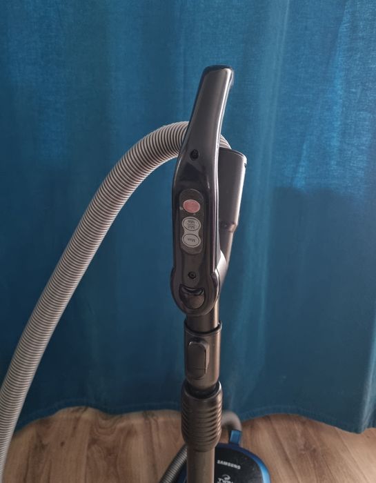 Aspirator fara sac Samsung VCC47E0H33
