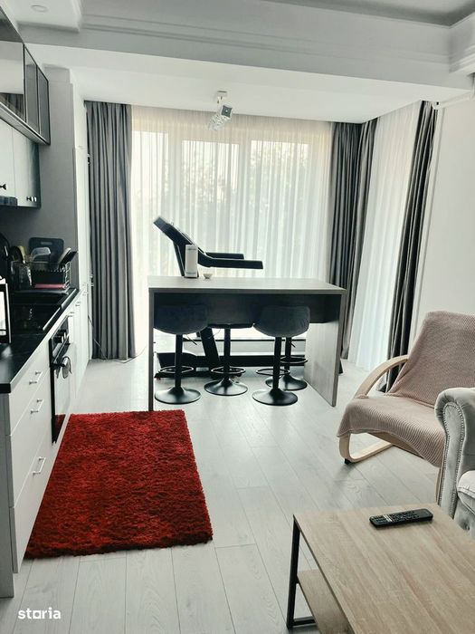 BLOC NOU- 3 camere si loc de parcare