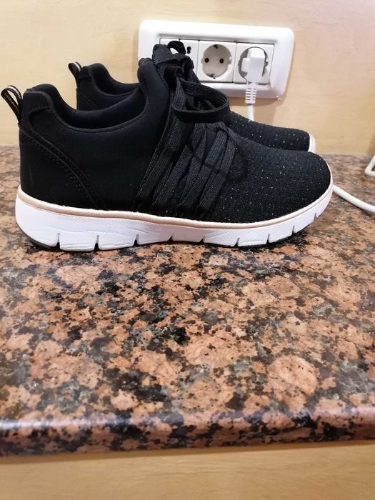 Adidas noi Graceland - Deichmann - 100 lei